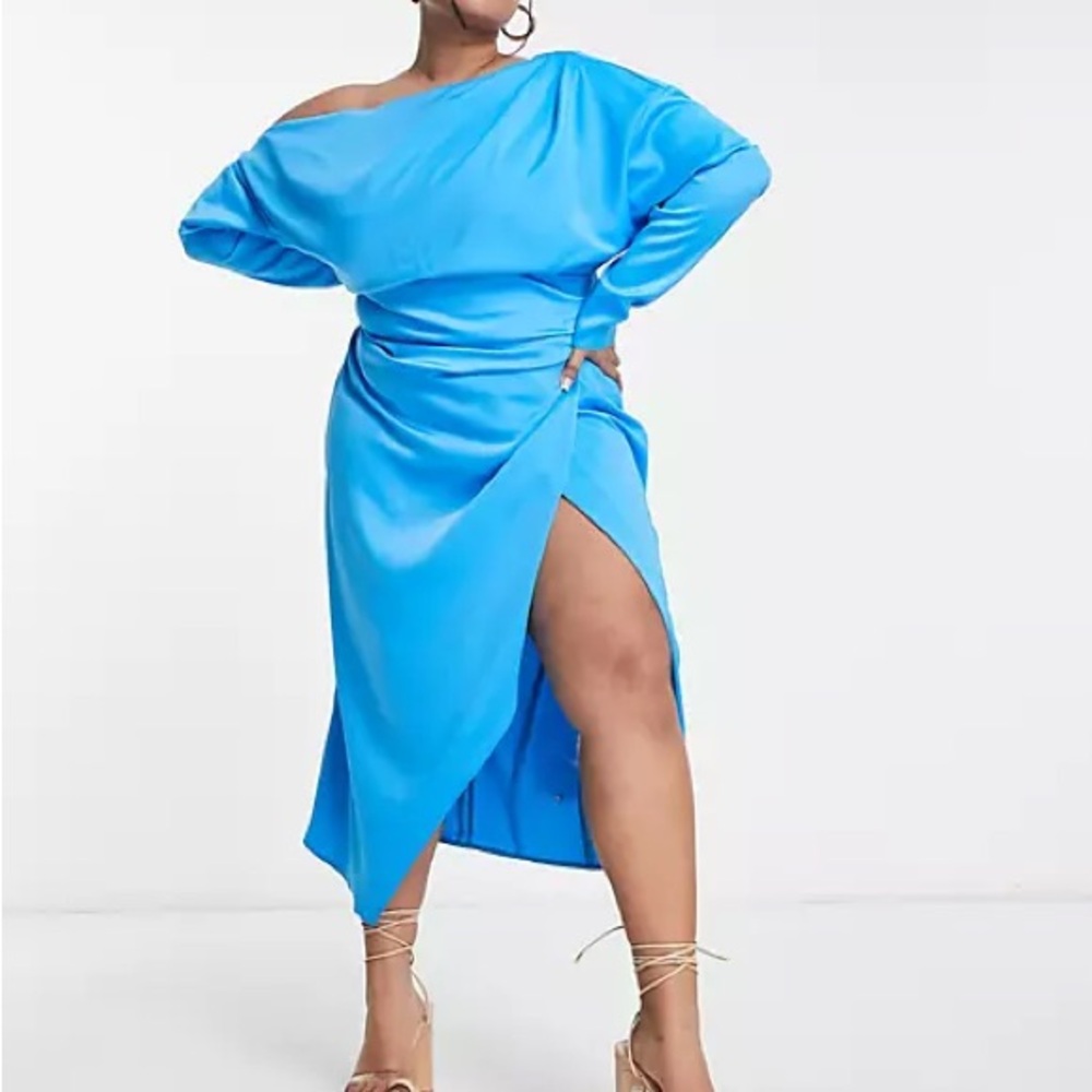 ASOS DESIGN Curve satin off the shoulder midi dress with tuck detail in blue - Picture 1 of 6
